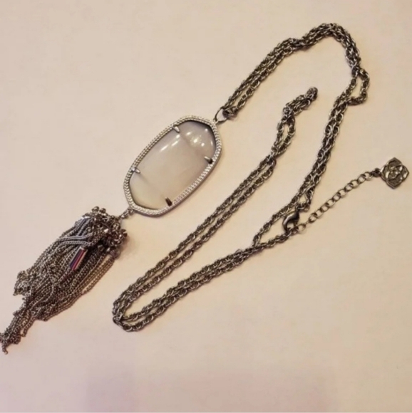 Kendra Scott Rayne Silver Tone Long Necklace in Grey Pearlescent - Picture 11 of 11